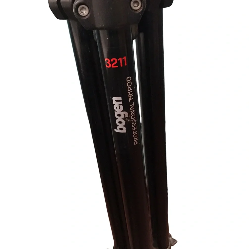Bogen Manfrotto 3211 Professional Camera Tripod 24-67” anodized legs /3029 Head